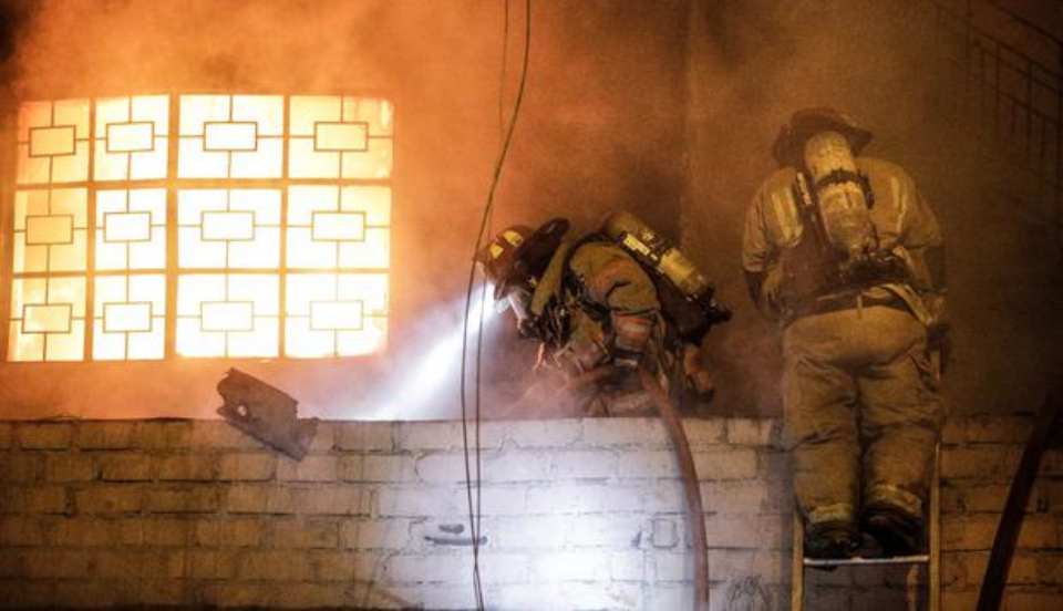 Reportan más de 100 incendio en Año Nuevo
