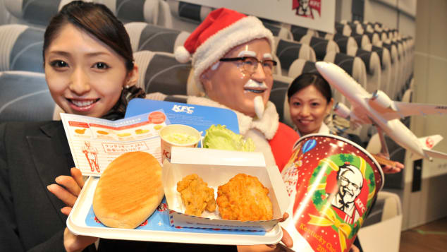 ¿Y el pavo? Cientos de japoneses prefieren comer KFC en Nochebuena