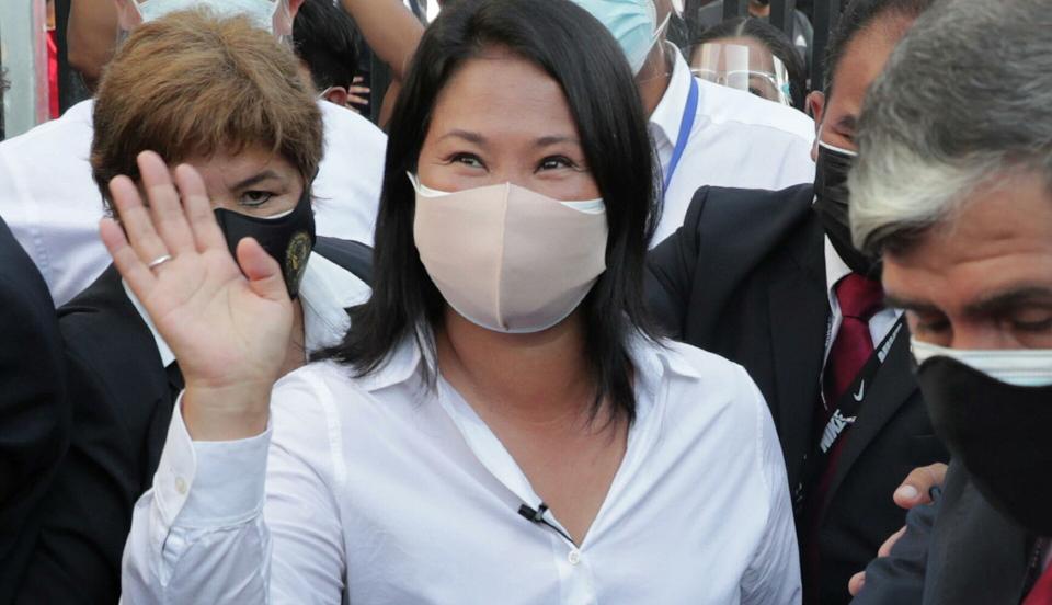 Keiko Fujimori asegura que su padre se quedará en el país tras ser liberado 