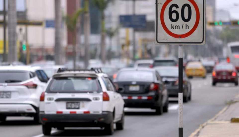 Nuevos límites de velocidad: Conoce los distritos que aún no cuentan con señalización 
