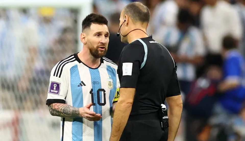 Lionel Messi sobre Mateu: “No se puede poner un árbitro que no está a la altura”
