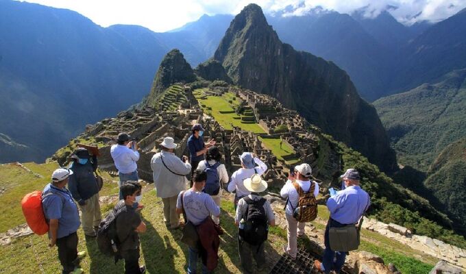 En dos días 329 turistas visitaron Machu Picchu tras su reapertura