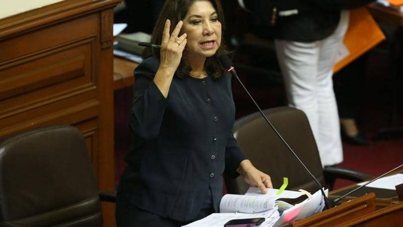 Martha Chávez propone restituir la Mesa Directiva del Congreso que presidía Manuel Merino