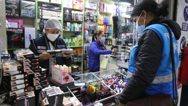 Mesa Redonda: Clausuran locales que vendían productos de belleza sin registro sanitario