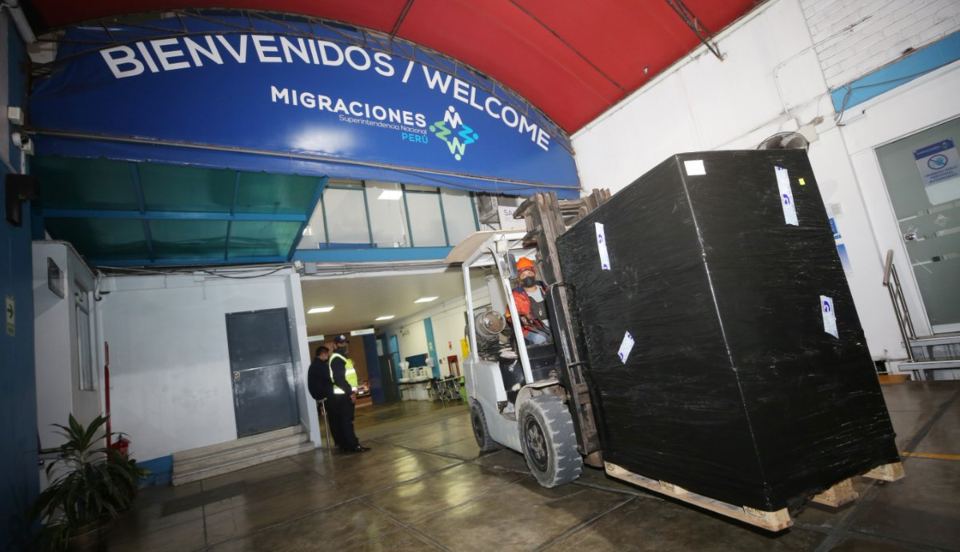 Migraciones: Llegaron más de 72 mil pasaportes para cubrir demanda