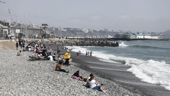 Miraflores: Recomiendan a bañistas no acudir a las playas tras sismo 