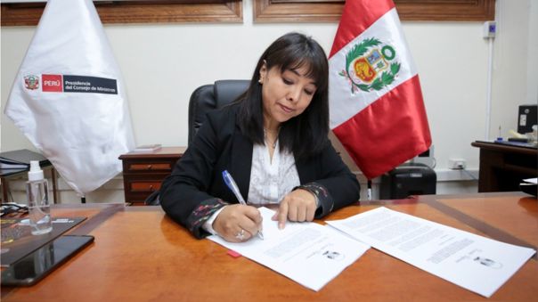 Premier Vásquez firma resolución que ratifica diálogo con provincias de Apurímac