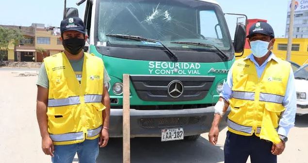 Mototaxistas informales agreden a inspectores municipales en SJM