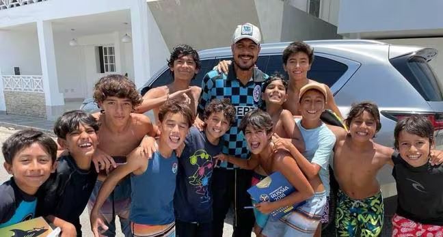 Paolo Guerrero disfruta de su estadía en Trujillo