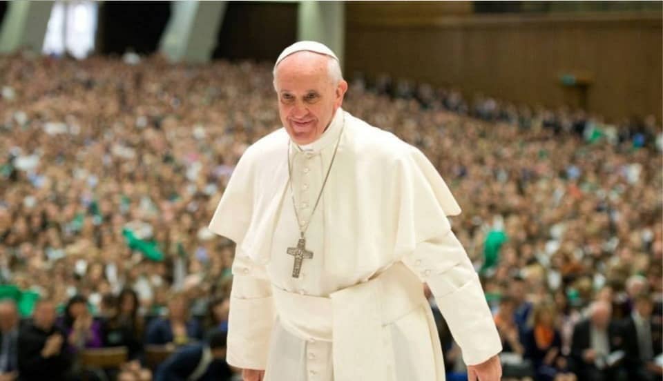 Papa Francisco pide la paz en Siria tras diez años de conflicto civil 