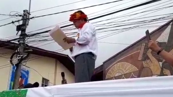 Pedro Castillo firma "Juramento por la democracia" en Iquitos