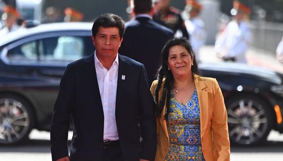 Pedro Castillo asegura que Lilia Paredes entregará su pasaporte si dictan impedimento de salida