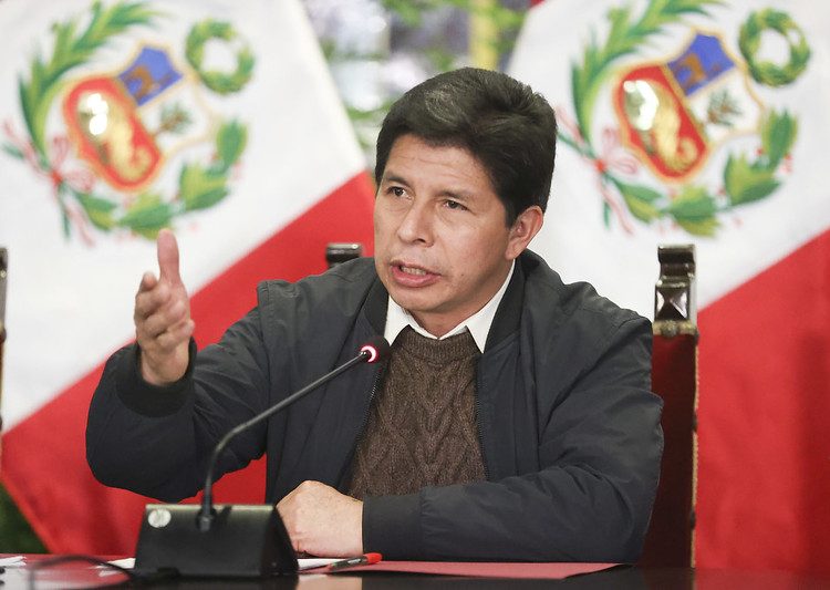 Pedro Castillo se reúne con virtuales gobernadores y alcaldes 