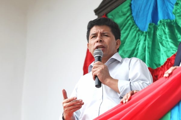 Pedro Castillo a la prensa peruana: “Ustedes son un chiste”
