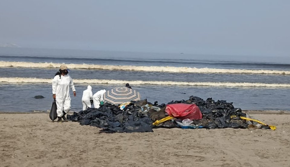 [FOTOS] Así se ven las playas de  Lima Norte tras derrame de petróleo en Ventanilla