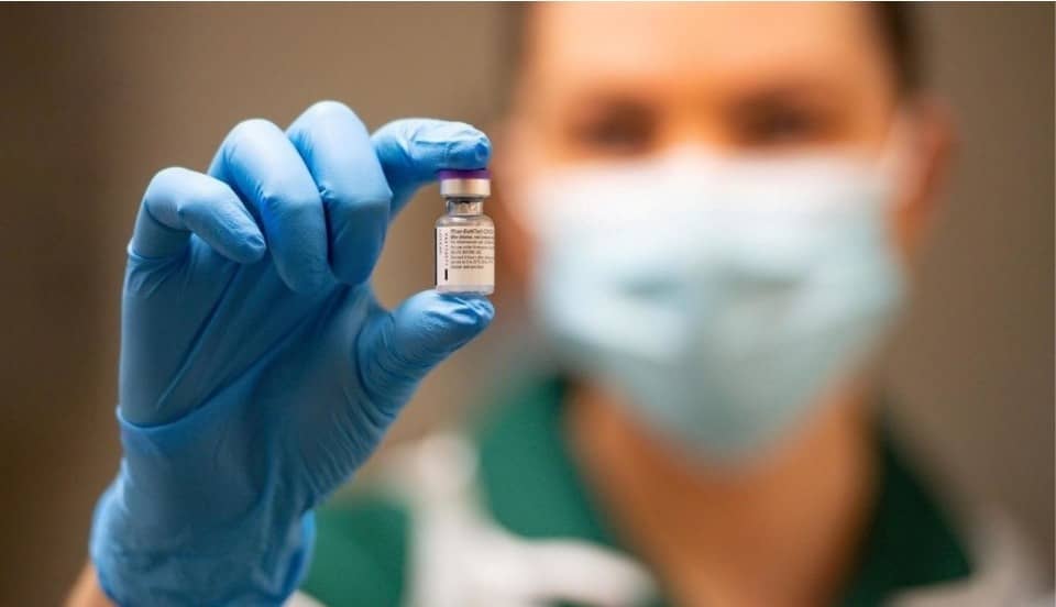 Pfizer comienza ensayo clínico en Estados Unidos de un fármaco oral contra el coronavirus