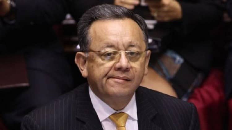 Pleno del Congreso debatirá este viernes denuncias contra Edgar Alarcón