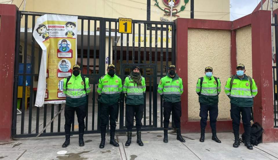 Centros de votación del país ya se encuentran resguardados por policías y militares