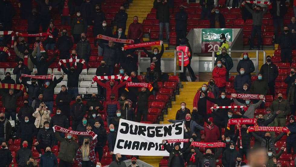 Premier League: aficionados volverían a los estadios en mayo