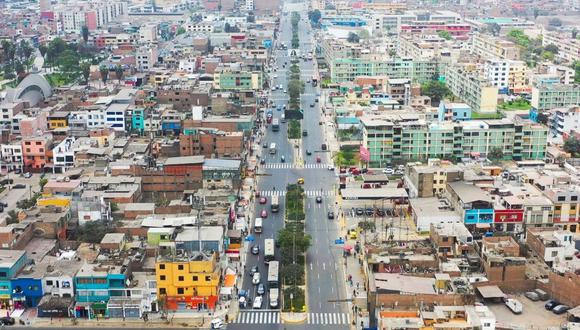 Rímac: Municipalidad de Lima repara pistas de la avenida Alcázar
