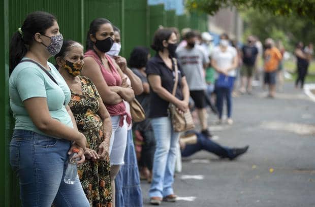 Brasil: Se completa vacunación contra el COVID-19 de una ciudad entera