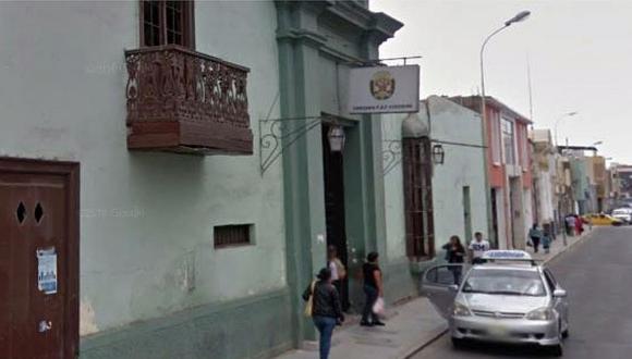 Trujillo: Delincuente pide ir al baño