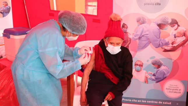 Se inicia vacunación contra el COVID-19 de adultos mayores en albergues de Inabif