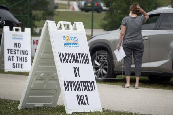 EE.UU.: Congresistas piden a Florida que indocumentados tengan acceso a las vacunas contra el COVID-19