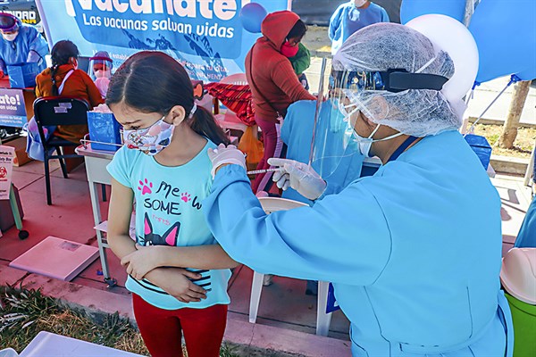 Minsa anuncia la vacunación a menores de 5 a 11 años antes de marzo del 2022