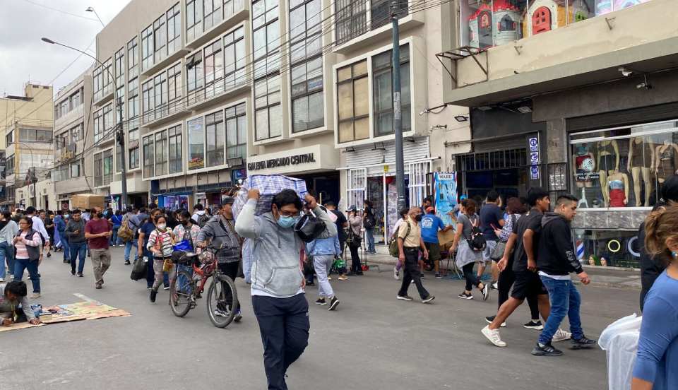 Municipalidad de Lima prohíbe la venta de pirotecnia en Centro de Lima  