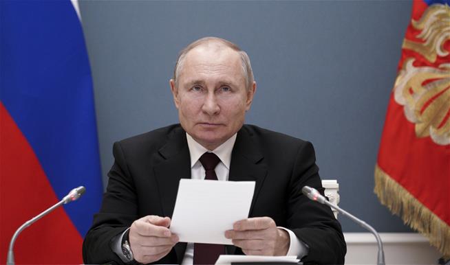 Rusia ordena a Twitter que cierre la cuenta de un medio opositor a Vladimir Putin